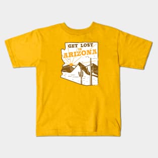 Get Lost in Arizona // Vintage Desert Landscape // Retro Tourism Badge B Kids T-Shirt